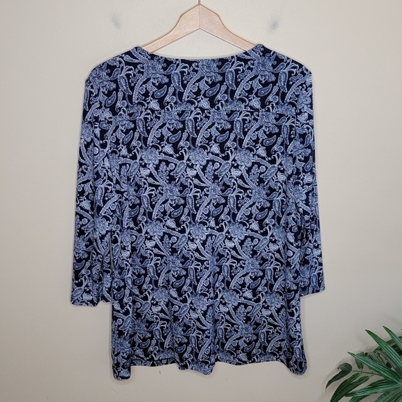 Stitch Fix Magnolia Grace | Primmie Key Hole Navy Blue White Paisley Print Top - Picture 4 of 5